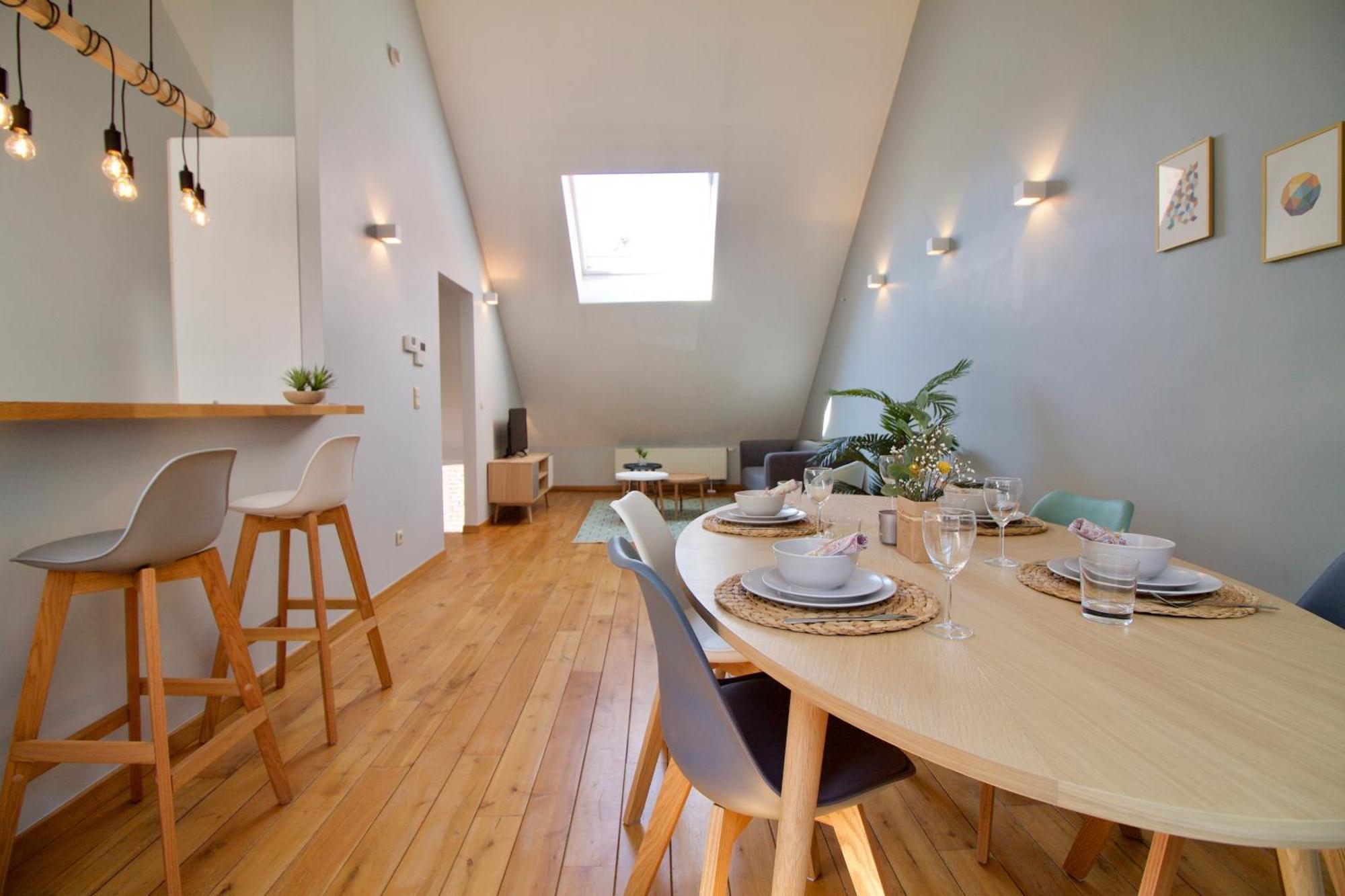 Heart Of Grand Place - Stunning 2Br Duplex بروكسل المظهر الخارجي الصورة